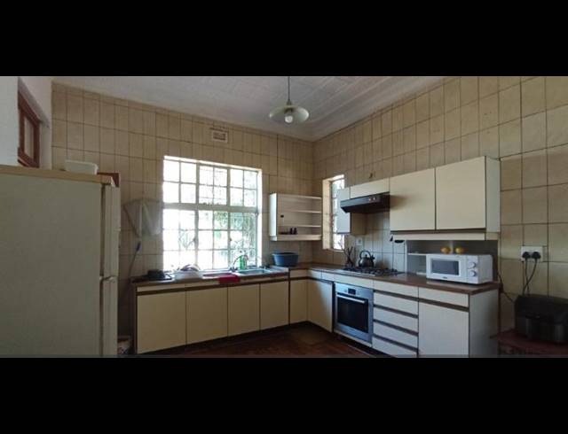 3 BEDROOM HOUSE FOR SALE IN KENSINGTON